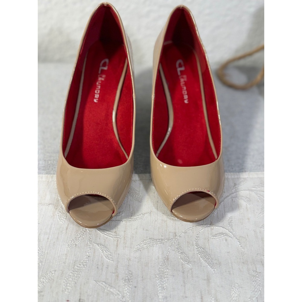 CL by Laundry Womens Beige‎ Patent Peep Toe Wedge Pumps Size 8M
